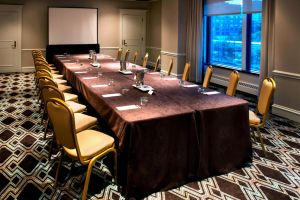 Delma 3 Meeting Room – Marriott Downtown Abu Dhabi