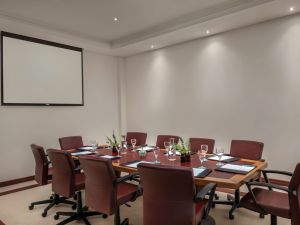 قاعات الاجتماعات منتجع لو ميريديان شاطئ العقّة - 1