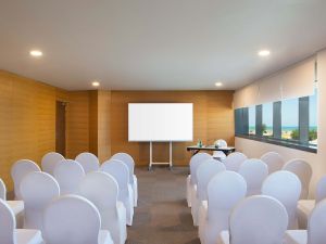 قاعة المؤتمرات فندق ويندام جاردن كورنيش عجمان - 3