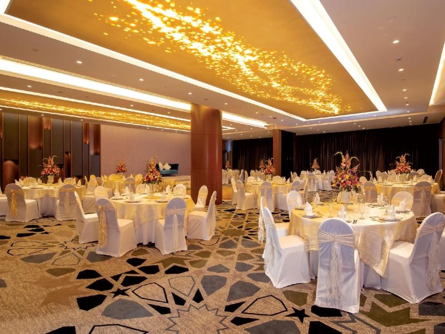 قاعة الزفاف فندق بولمان الشارقة