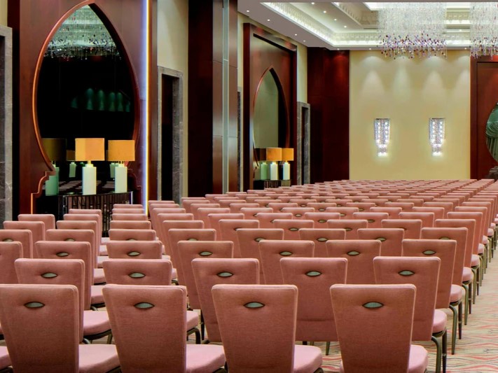 قاعة المؤتمرات فندق عجمان سراي