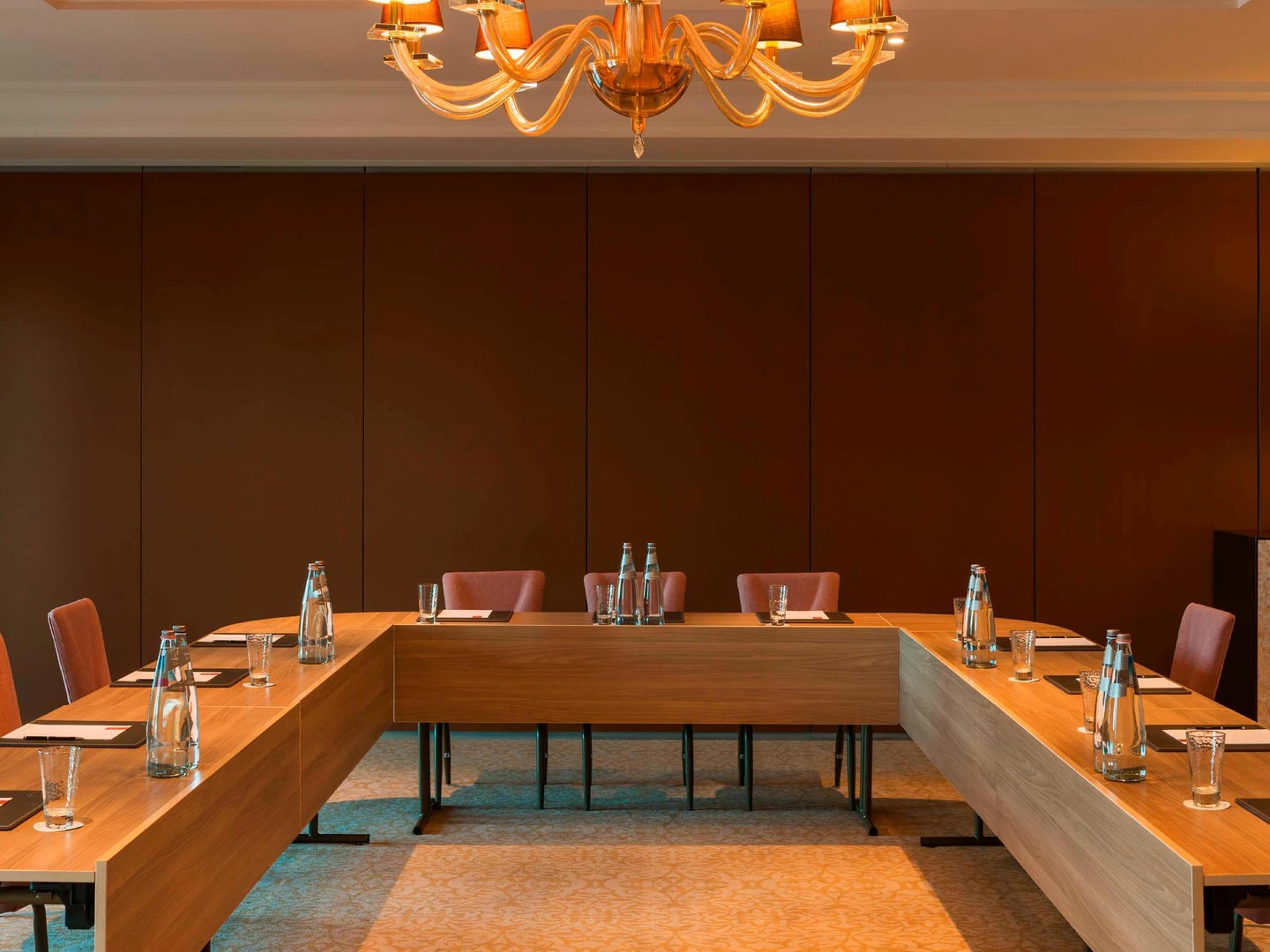 قاعات الاجتماعات فندق عجمان سراي