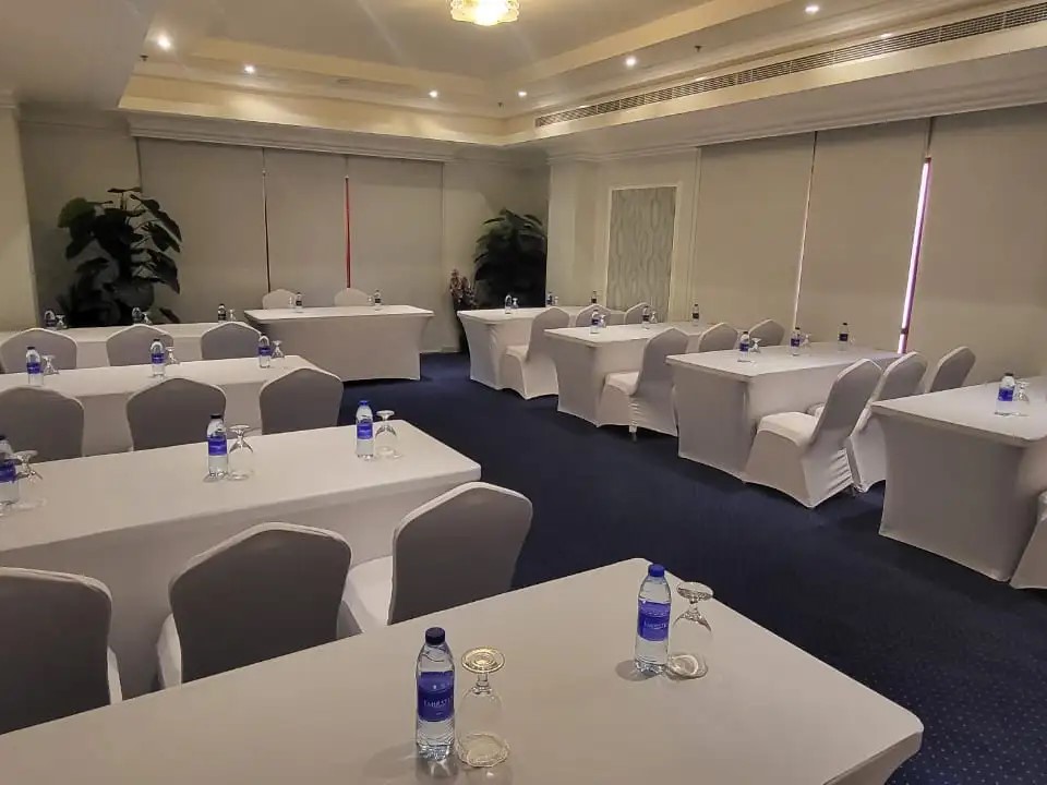 قاعات الاجتماعات فندق ريد كاسل الشارقة