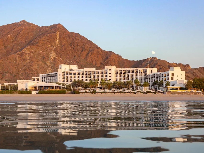 قاعة الاوبن اير منتجع انتركونتيننتال الفجيرة - thumb