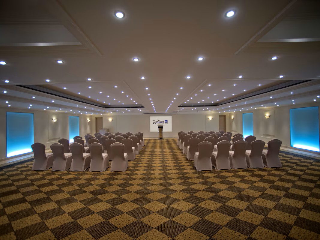 قاعة المؤتمرات راديسون بلو بيروت